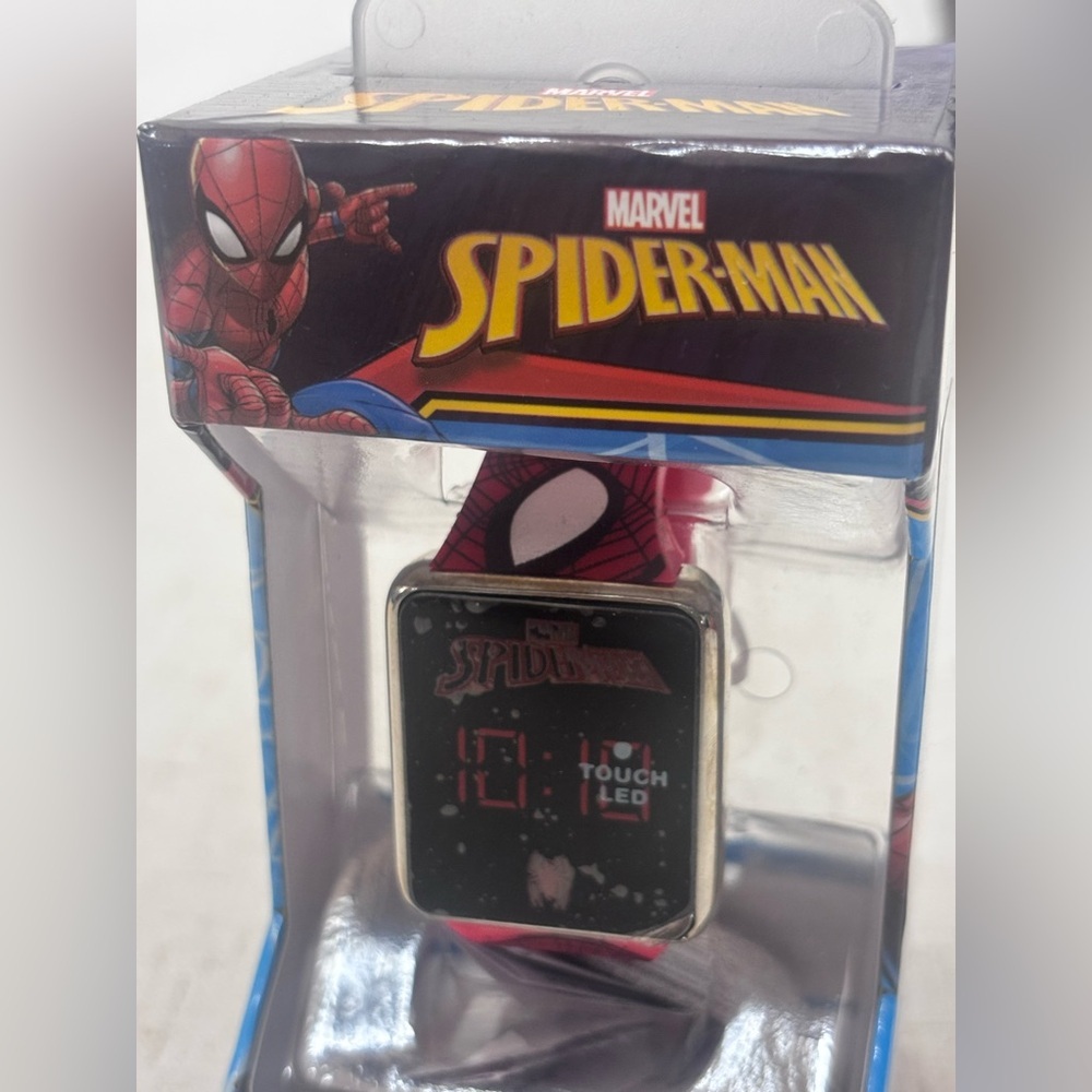 Marvel Spider-Man Red and Black Kids Touchscreen LED Watch - Picture 2 of 9